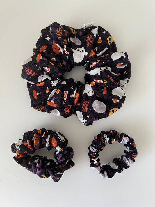 Happy Ghosts And Pumpkins Scrunchie